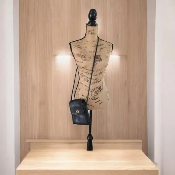 Vintage COACH Scooter Crossbody Bag in black - Picture 3 of 14